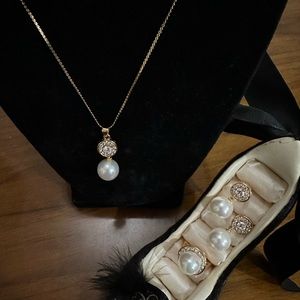Pearl Necklace, Earrings & Ring Set.